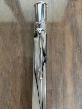 White and Black Luxury Swirl Pen